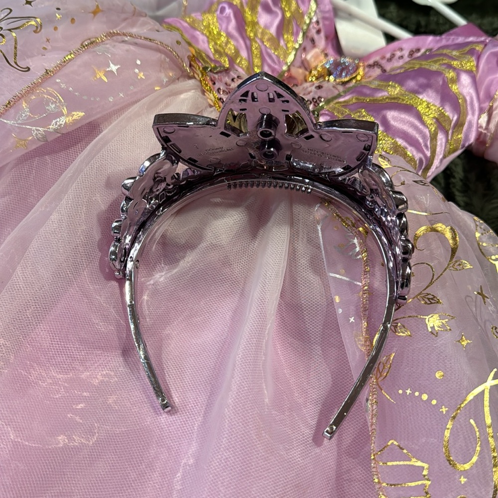Rapunzel dress, including headband/crown - Picture 10 of 10